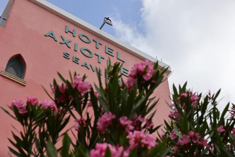 Axiothea Hotel Hôtel in Paphos