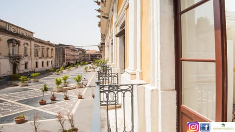 Homes4Holidays - Teatro Massimo Appartement in Catania