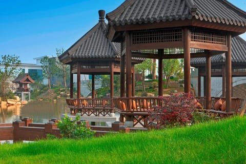 Sheraton Grand Hangzhou Wetland Park Resort Hotel in Hangzhou