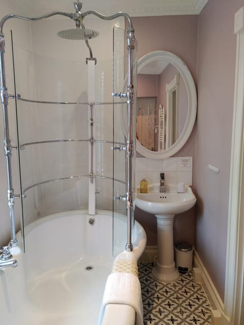 The Bath House Boutique B&B - IN-ROOM Breakfast - FREE parking Bed and Breakfast in Bath