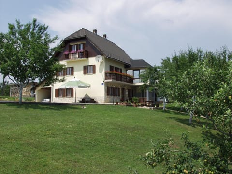 Apartments Sven Condo in Plitvice Lakes Park
