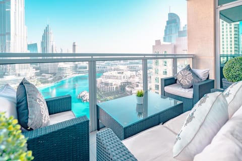 Balcony/Terrace, Lake view, Landmark view