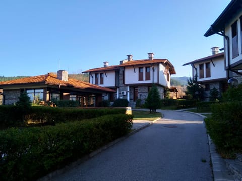 Вила Цветелина, Комплекс Александриa Villa in Blagoevgrad Province