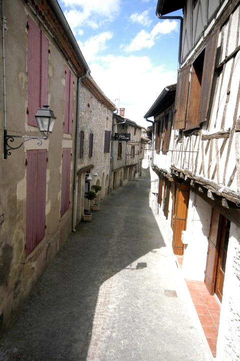 Property building, Street view