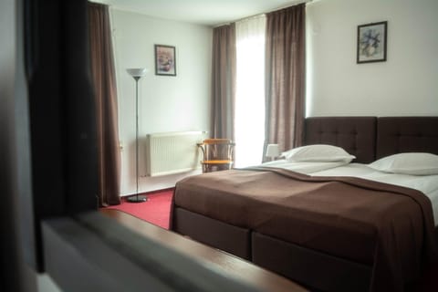 Casa Vlasin Bed and Breakfast in Brasov