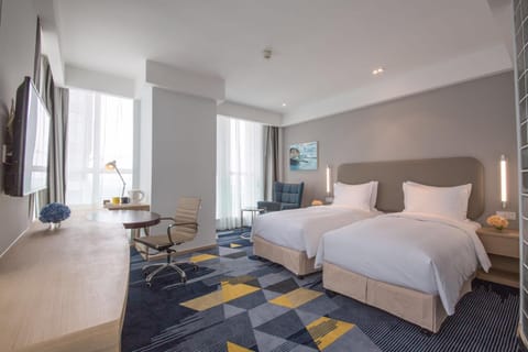 Holiday Inn Express - Qingdao West Coast, an IHG Hotel Resort in Qingdao