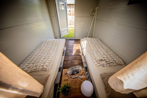 Bed, Photo of the whole room, Decorative detail, Bedroom