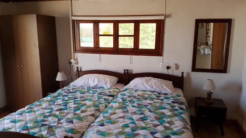 Bed, Photo of the whole room, Decorative detail