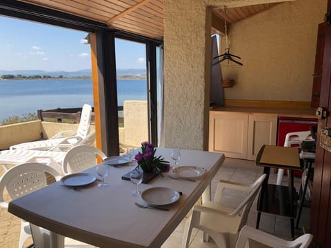 T2+cabine climatisé avec parking, 4 pers., Port Leucate - FR-1-81-354 Apartment in Le Barcarès