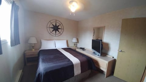 Shoreline Resort Condominiums Motel in Penticton