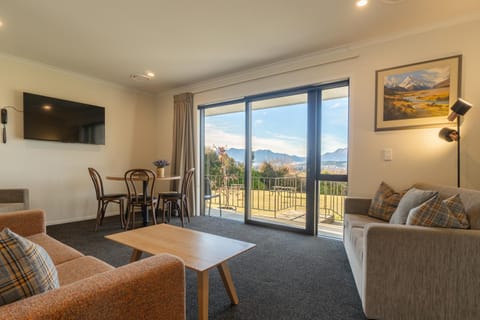 Wanaka Top 10 Holiday Park Campground/ 
RV Resort in Wanaka