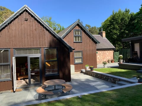 Coylumbridge Cottage House in Scotland
