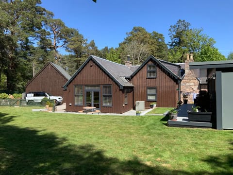 Property building, Natural landscape, Garden