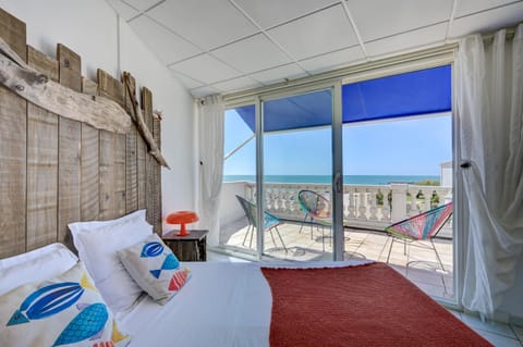 Bedroom, Sea view