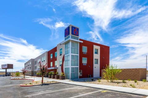 Motel 6-Las Vegas, NV - Motor Speedway Hotel in North Las Vegas