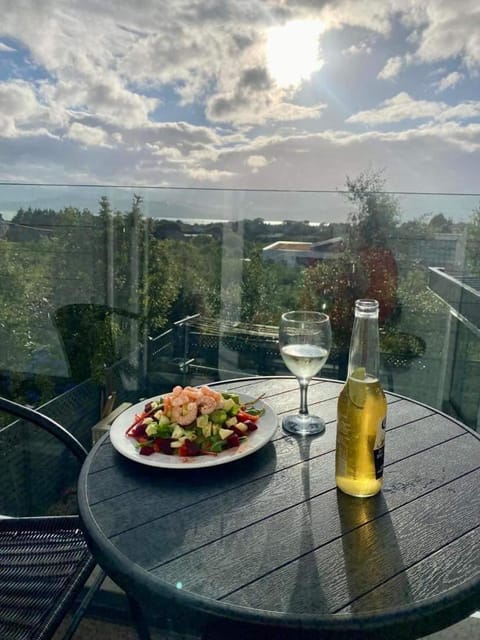 Seaview Apt in Buncrana with balcony Copropriété in Buncrana