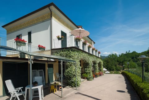 Patio, Facade/entrance, Balcony/Terrace, Internal: Not applicable to any particular room