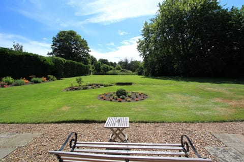 BBQ facilities, Garden