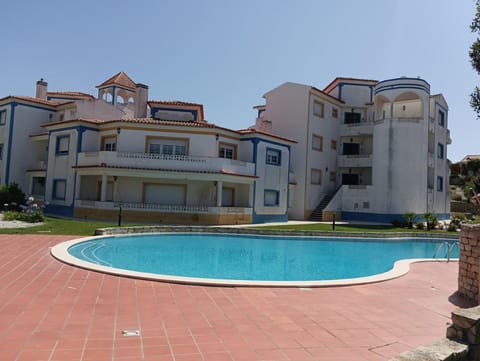 Apartamento em D'el Rey-Obidos Beach & Surf Apartment in Amoreira