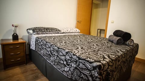 Apartments Madrid Eliptica Condo in Madrid