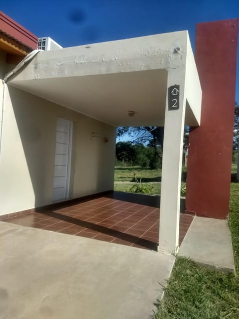 Cabañas Los Troncos Albergue natural in Sierra de La Ventana