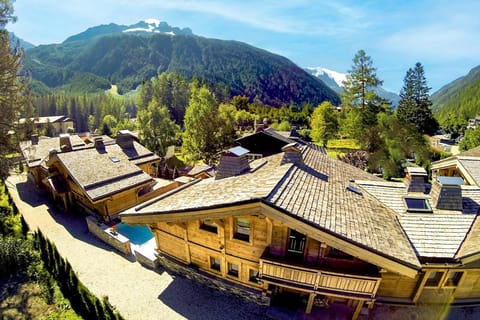 Property building, Natural landscape, Mountain view
