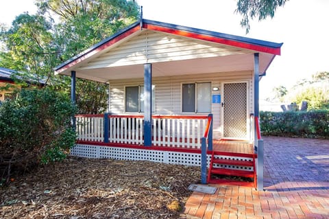 Property building, Balcony/Terrace, Garden view