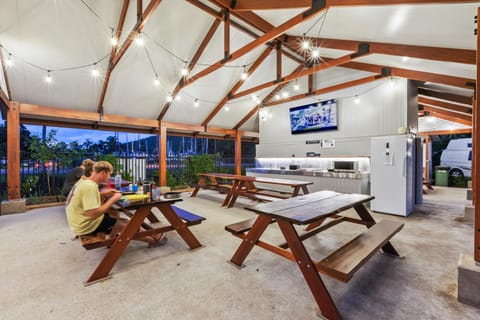 Tasman Holiday Parks - Airlie Beach Campingplatz /
Wohnmobil-Resort in Whitsundays