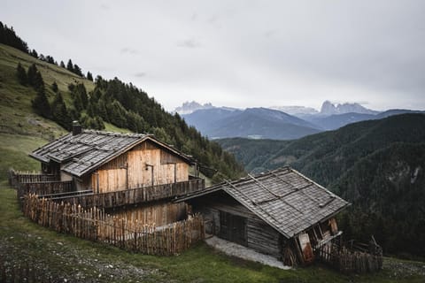 Hirschhof Pfrein - Hideaway Condo in Trentino-South Tyrol