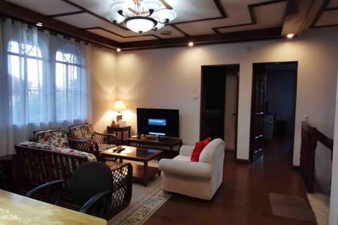 Big House in Quezon City House in Quezon City