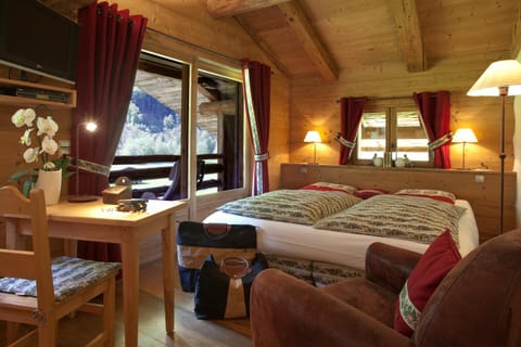 Chalet-Hôtel Les Fermes de Pierre & Anna Hotel in Le Grand-Bornand