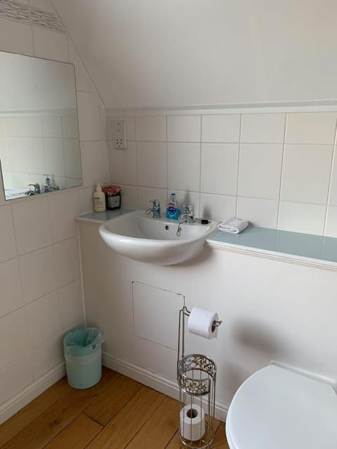 Hillhouse Bed and Breakfast in Edinburgh