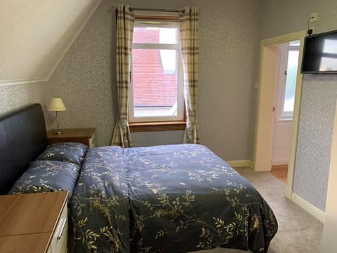 Hillhouse Bed and Breakfast in Edinburgh