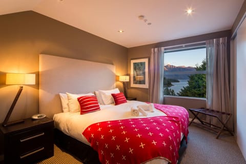 LakeRidge Queenstown by Staysouth Condo in Queenstown