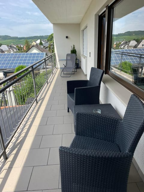 Natural landscape, View (from property/room), Balcony/Terrace, Seating area