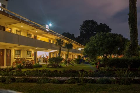 Hotel y Centro de Convenciones Jardines del Lago Hotel in Panajachel