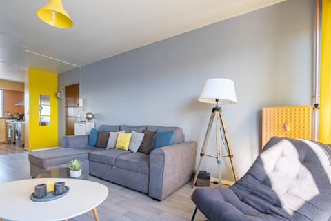 Appartement spacieux équipé avec WIFI Apartment in Bourges