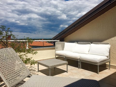 Balcony/Terrace, City view