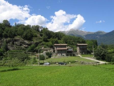 Borgo Erbiola Farm Stay in Colico