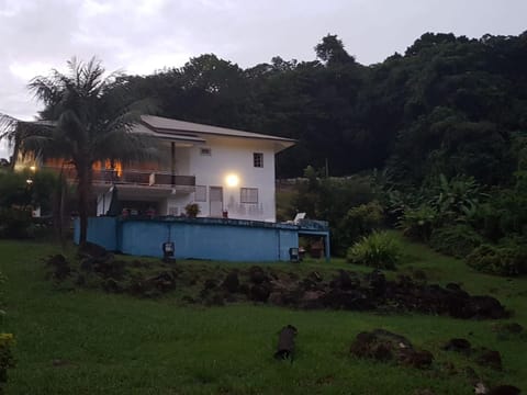 Property building, Facade/entrance, Sunset