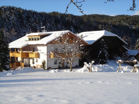 Property building, Winter