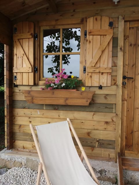 Le Chalet du Clos Giot Chalet in Saint-Vaast-la-Hougue