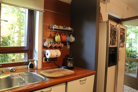 Coffee/tea facilities, Kitchen or kitchenette