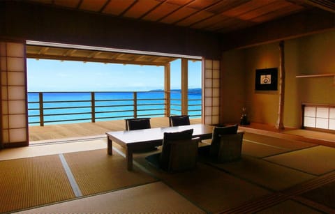 Natural landscape, View (from property/room), Balcony/Terrace, Living room, Sea view