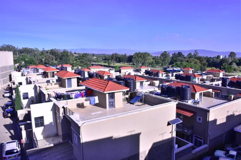 Essy's Furnished Homes Nakuru with pool & GYM Appartement in Kenya