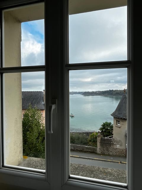 Appartement vue Mer Giraud 1 Dinard Apartment in Dinard