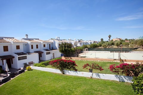 Off site, Garden, On site, Inner courtyard view