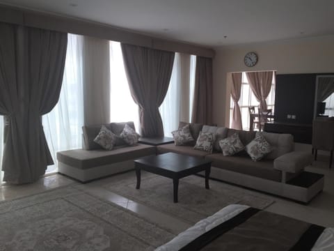 Living room, Photo of the whole room, Seating area