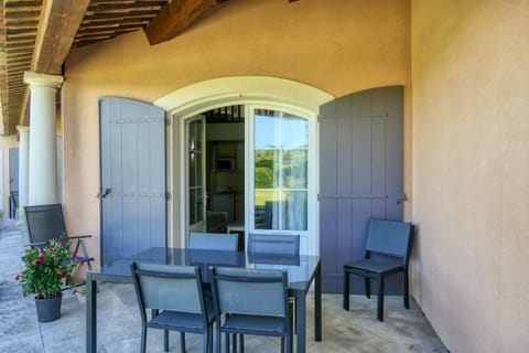 Patio, Garden, Dining area, Garden view, Landmark view, Mountain view, Family