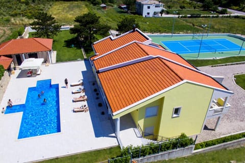 BBQ facilities, Children play ground, Garden, Mountain view, Swimming pool